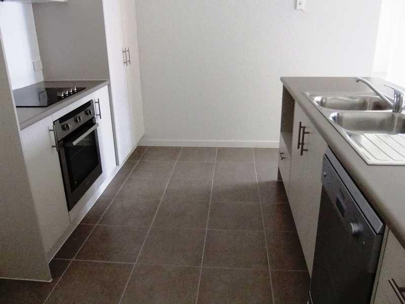 92 Honeywood Drive, Fernvale QLD 4306