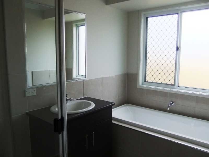 92 Honeywood Drive, Fernvale QLD 4306