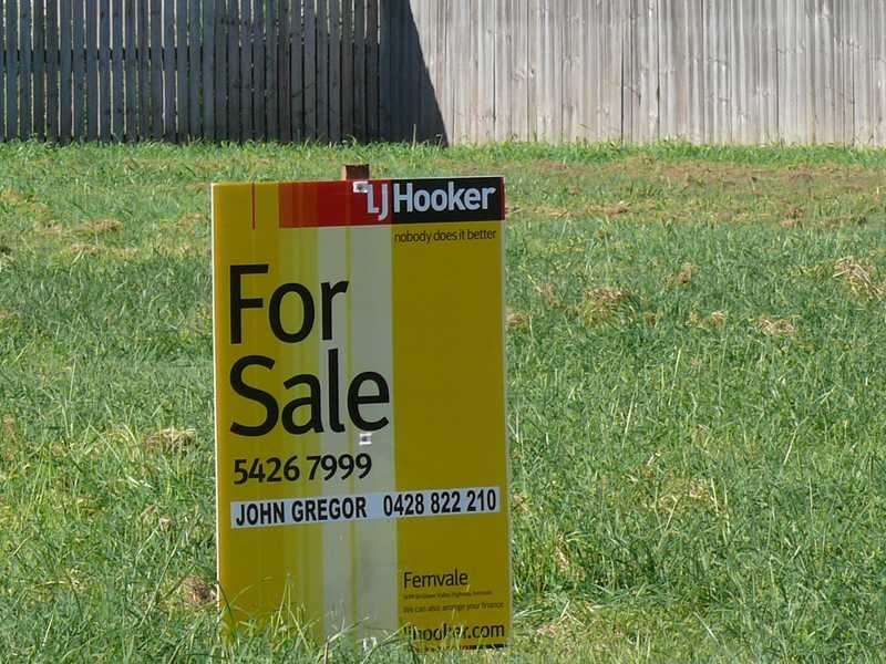 12 Varley Street, Lowood QLD 4311