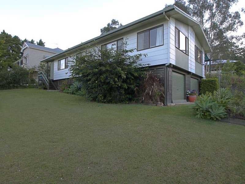 35 Mack Street, Esk QLD 4312