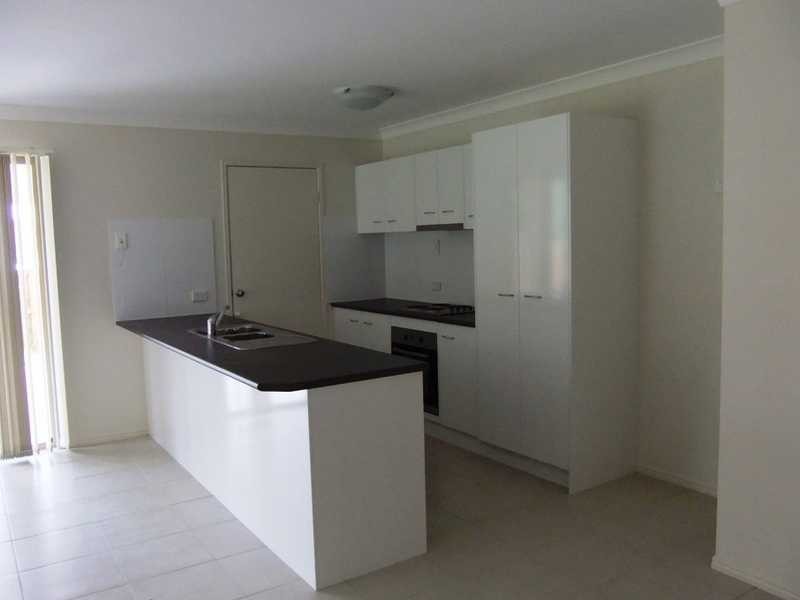 16 Goldenwood Crescent, Fernvale QLD 4306