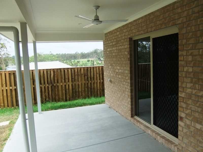 16 Goldenwood Crescent, Fernvale QLD 4306