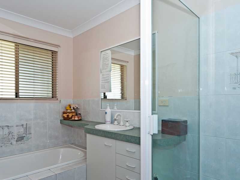 81 Linum Road, Wivenhoe Pocket QLD 4306