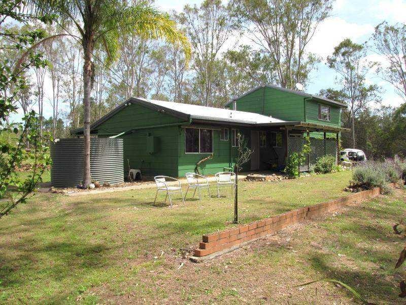 73 Elm Street, Esk QLD 4312