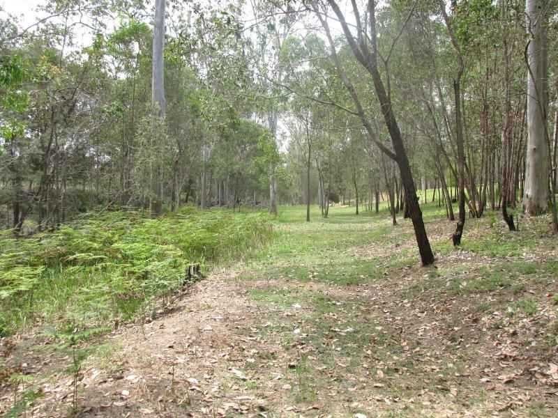 73 Elm Street, Esk QLD 4312