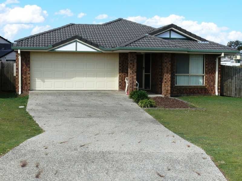 17 Varley Street, Lowood QLD 4311