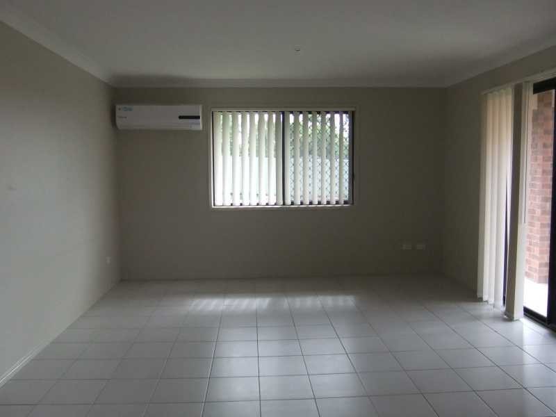26 Honeyeater Place, Lowood QLD 4311