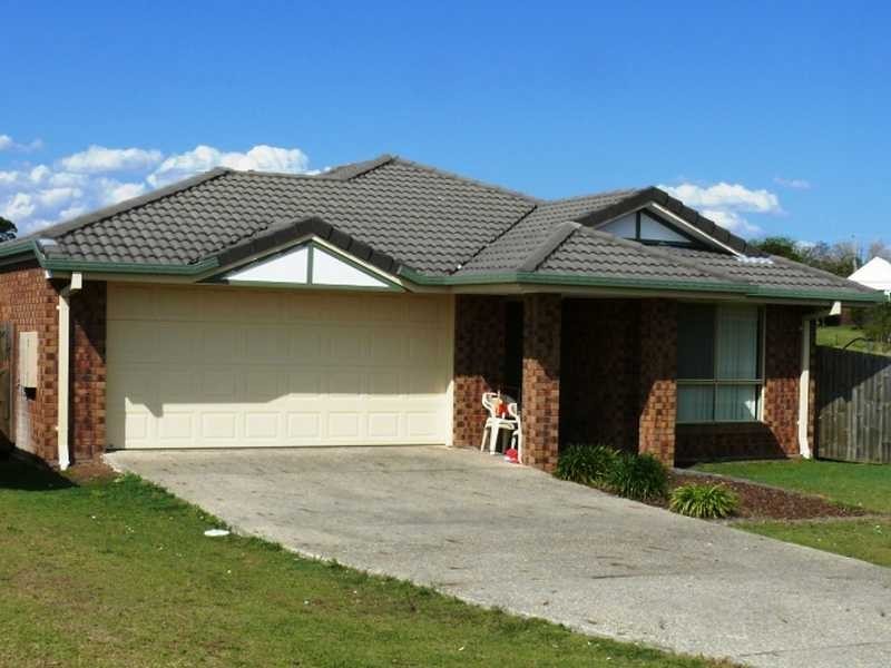 17 Varley Street, Lowood QLD 4311