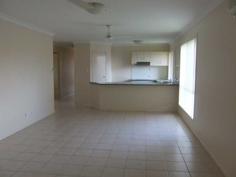 17 Varley Street, Lowood QLD 4311