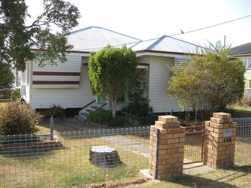 158 Main Street, Lowood QLD 4311