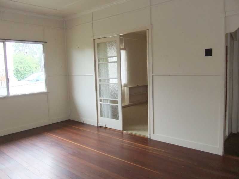 158 Main Street, Lowood QLD 4311