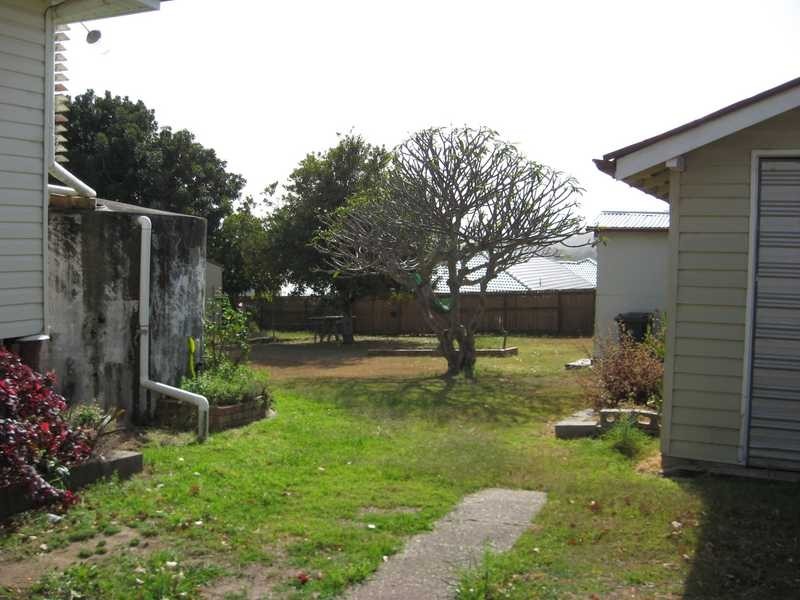 158 Main Street, Lowood QLD 4311