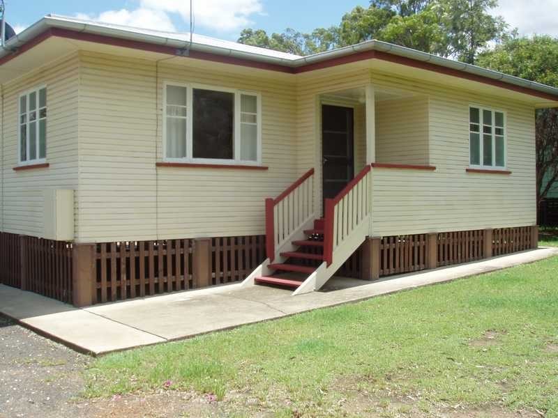 16 Flanagan Street, Coominya QLD 4311