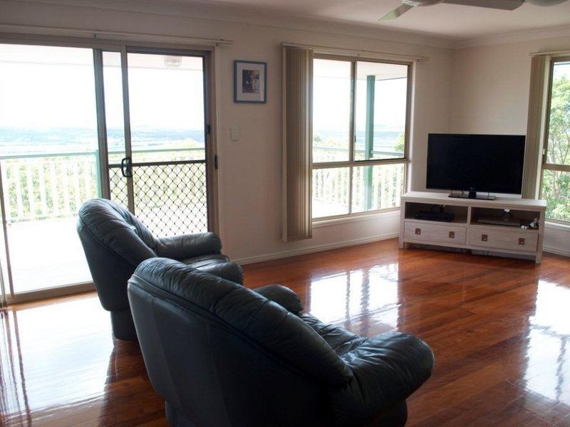 7 Mount Coolum Close, Maroochy River QLD 4561