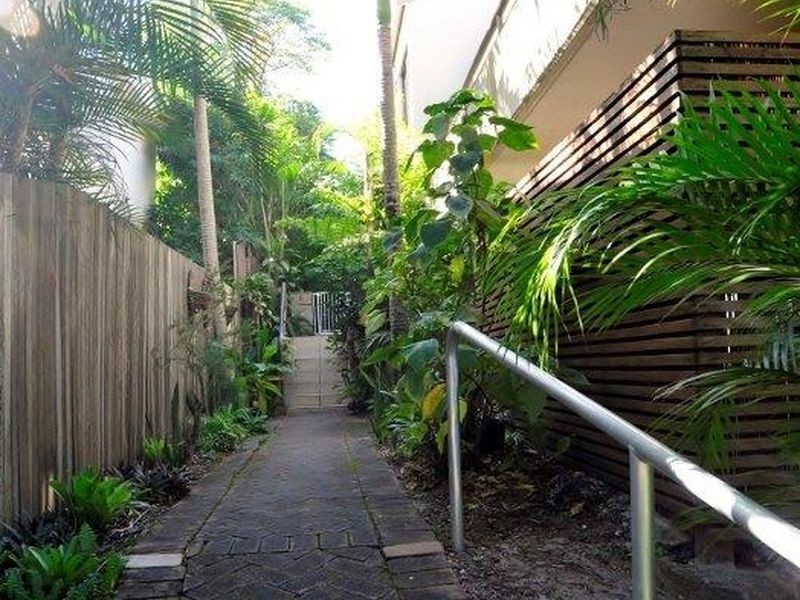 3/4 Berrima Row, Noosa Heads QLD 4567