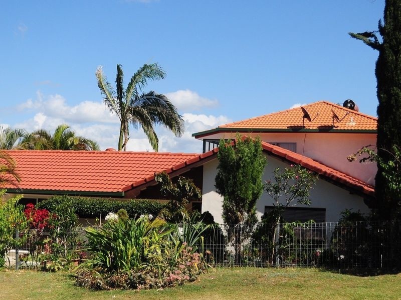 1 Southern Cross Parade, Sunrise Beach QLD 4567