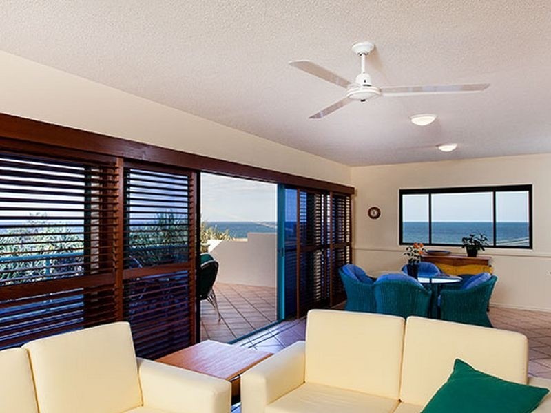 2/33 Tingira Crescent, Sunrise Beach QLD 4567