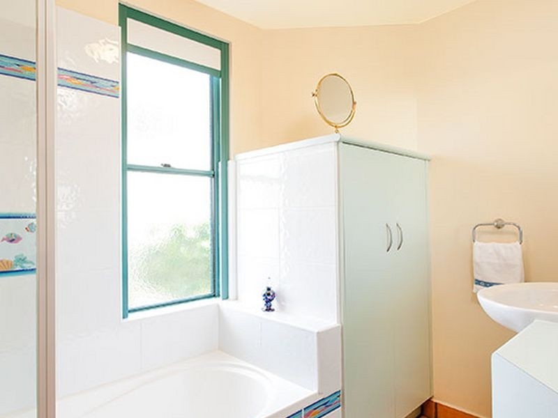 2/33 Tingira Crescent, Sunrise Beach QLD 4567