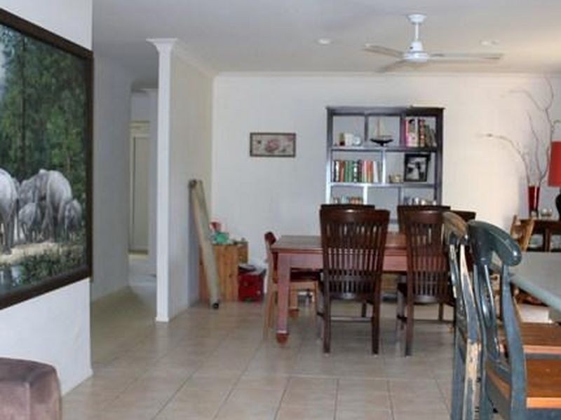 9 Satinwood Street, Noosaville QLD 4566