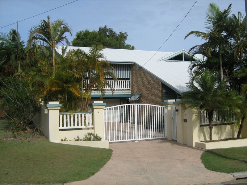 4 Gretel Court, Sunrise Beach QLD 4567