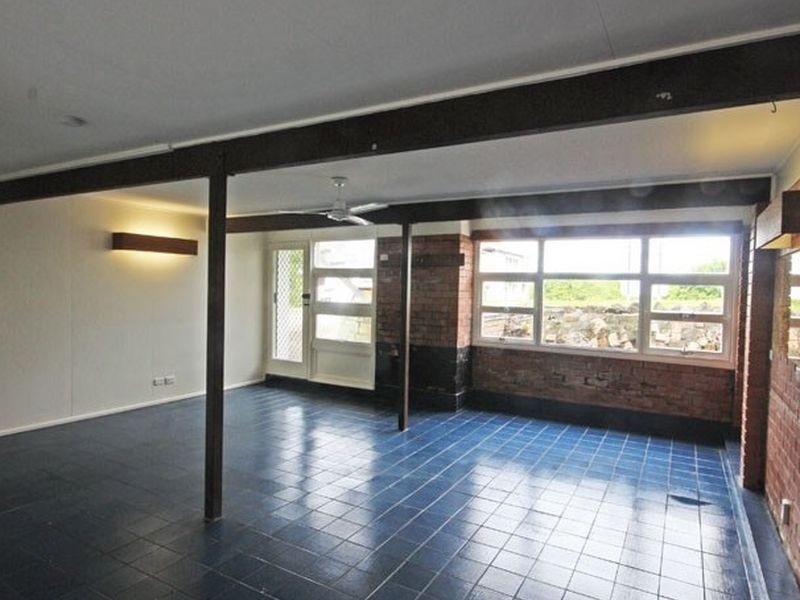 31 Saltair Street, Kings Beach QLD 4551