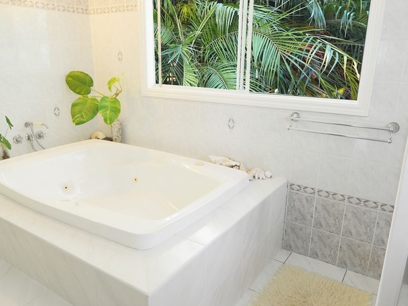 5 Bond Court, Doonan QLD 4562