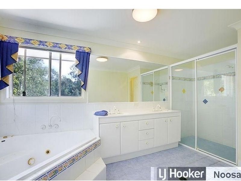 17 Habitat Place, Noosa Heads QLD 4567