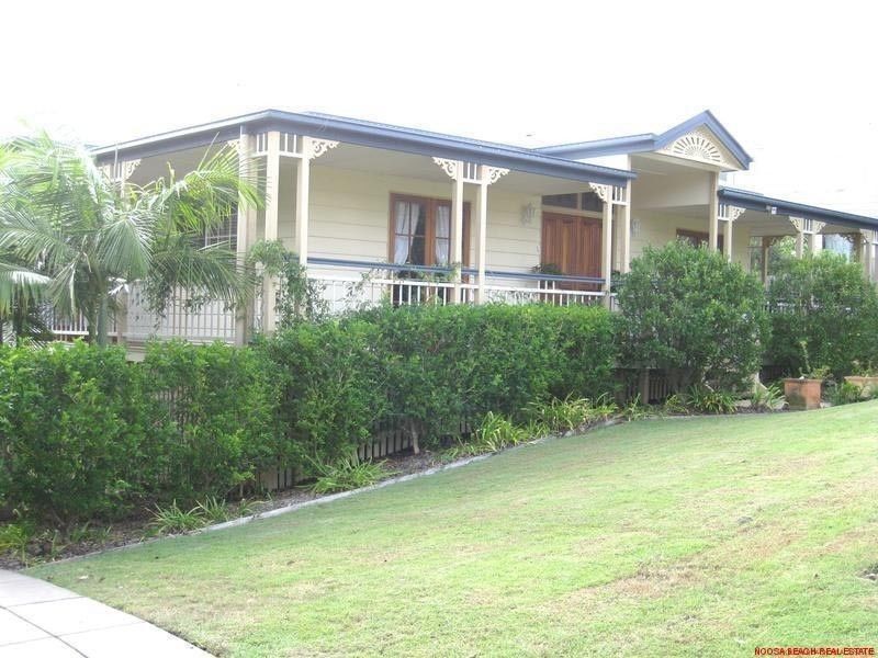 5 Southern Cross Parade, Sunrise Beach QLD 4567