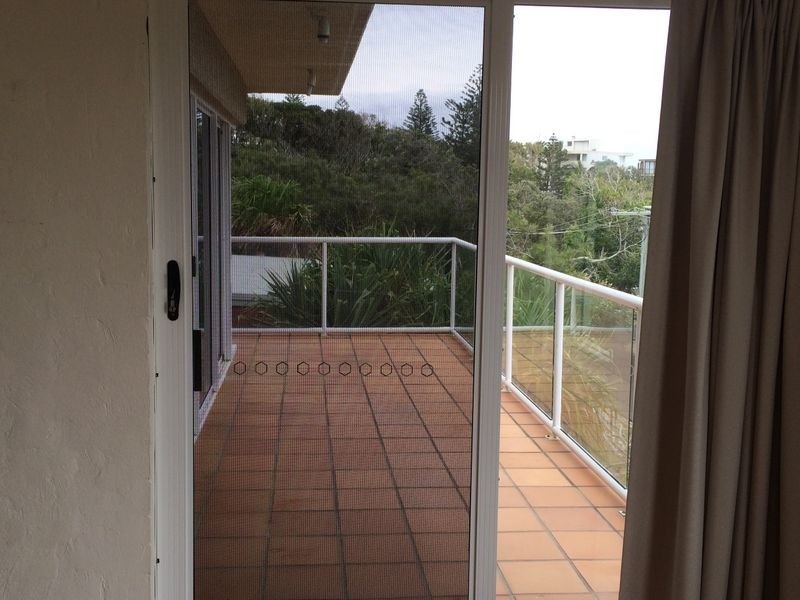 1/8 Crank Street, Sunshine Beach QLD 4567