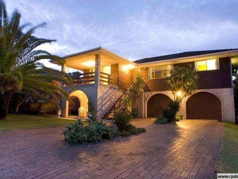 59 Orealla Crescent, Sunrise Beach QLD 4567