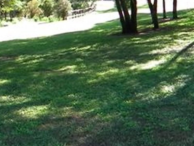 9//10 Brialka Court, Cooroy QLD 4563