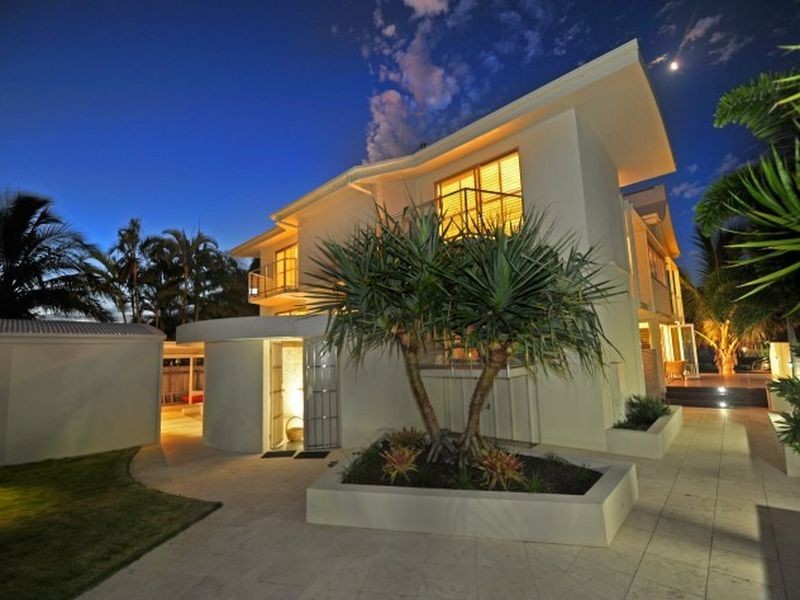 4 Noosa Parade, Noosa Heads QLD 4567