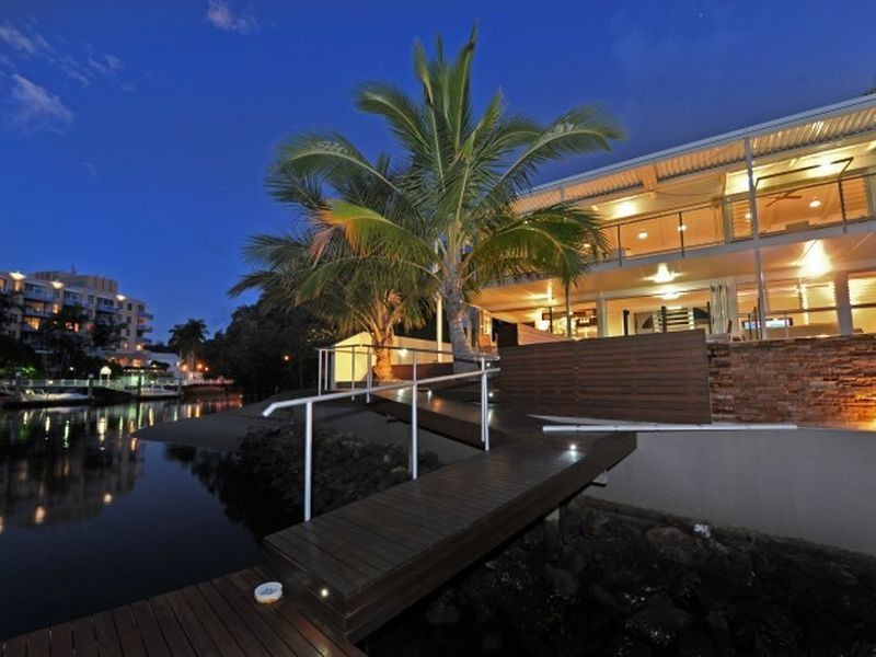 4 Noosa Parade, Noosa Heads QLD 4567