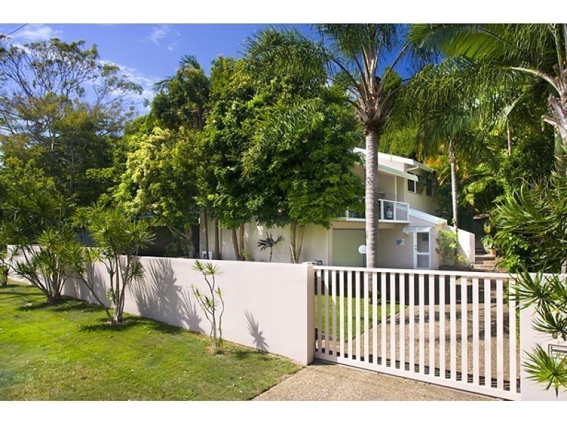 64 Bryan Street, Sunshine Beach QLD 4567
