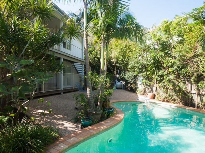 Sunrise Beach QLD 4567