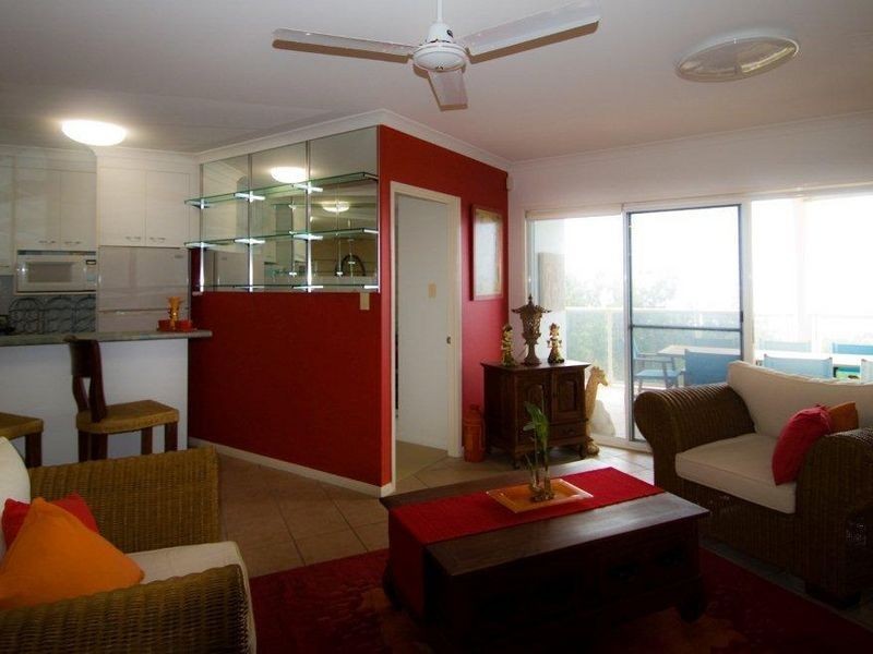 8 Tropicana Rise, Castaways Beach QLD 4567