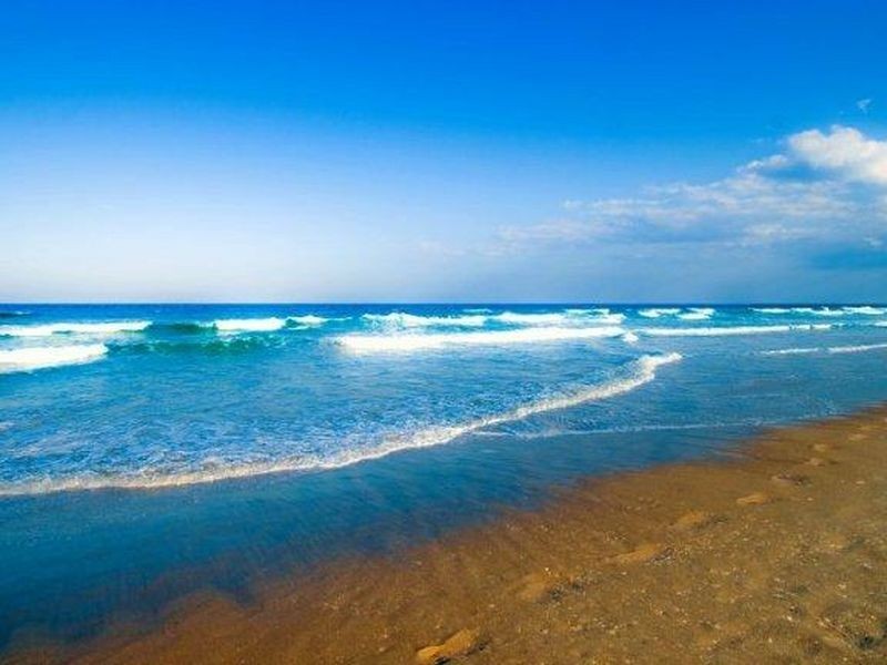 8 Tropicana Rise, Castaways Beach QLD 4567