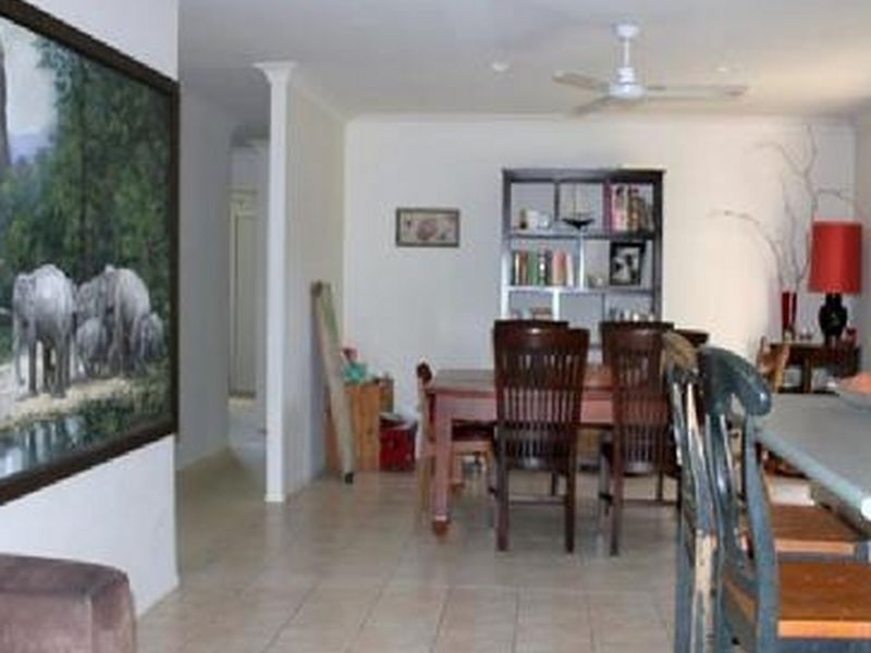 9 Satinwood Street, Noosaville QLD 4566