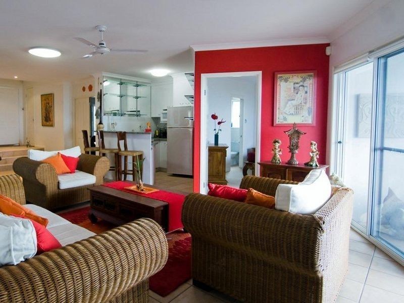 8 Tropicana Rise, Castaways Beach QLD 4567