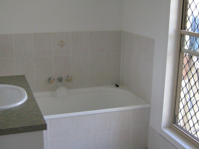 7 Fuller Crt, Noosaville QLD 4566