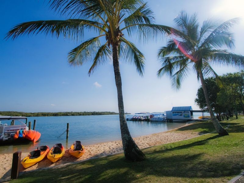 17 Edward Street, Noosaville QLD 4566