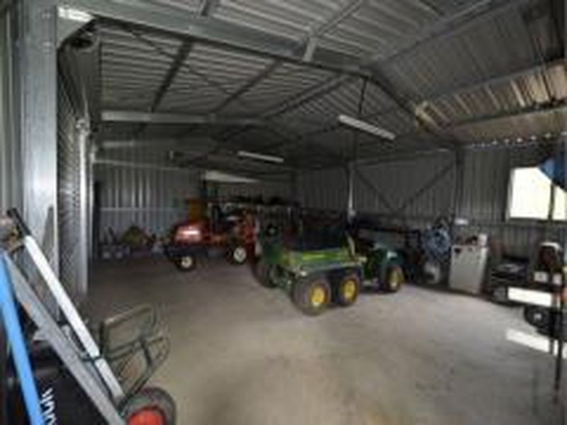2 Wallaby Lane, Black Mountain QLD 4563