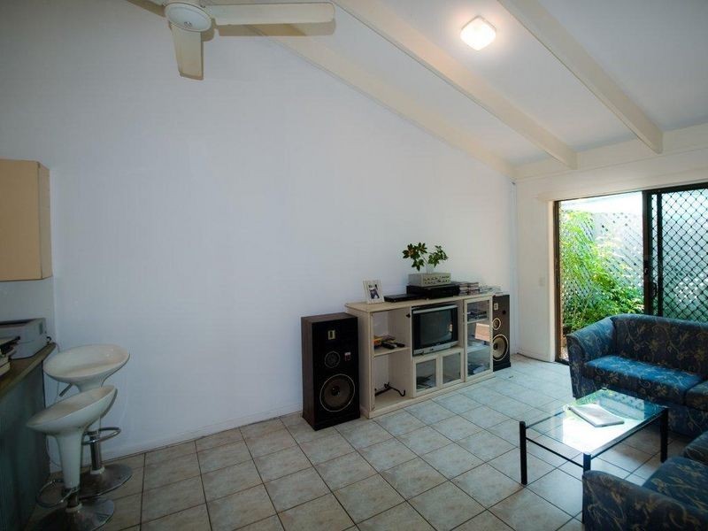 4/4 Oceania Crescent, Sunshine Beach QLD 4567