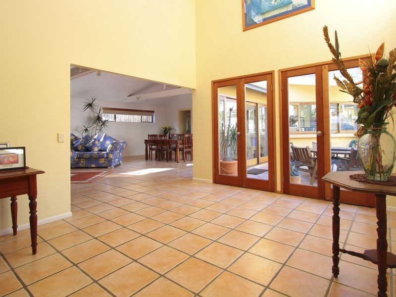 15 Cooran Court, Noosa Heads QLD 4567