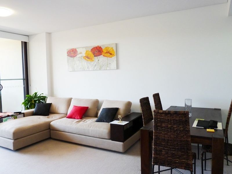 307/27 Hill Rd, Wentworth Point NSW 2127