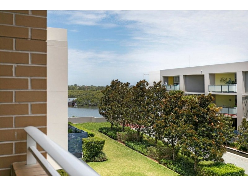 448/2 The Crescent, Wentworth Point NSW 2127