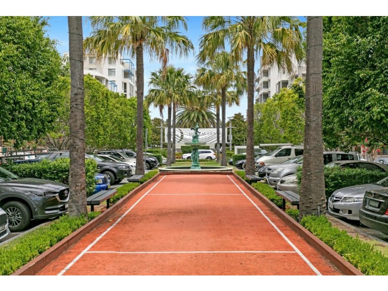 448/2 The Crescent, Wentworth Point NSW 2127