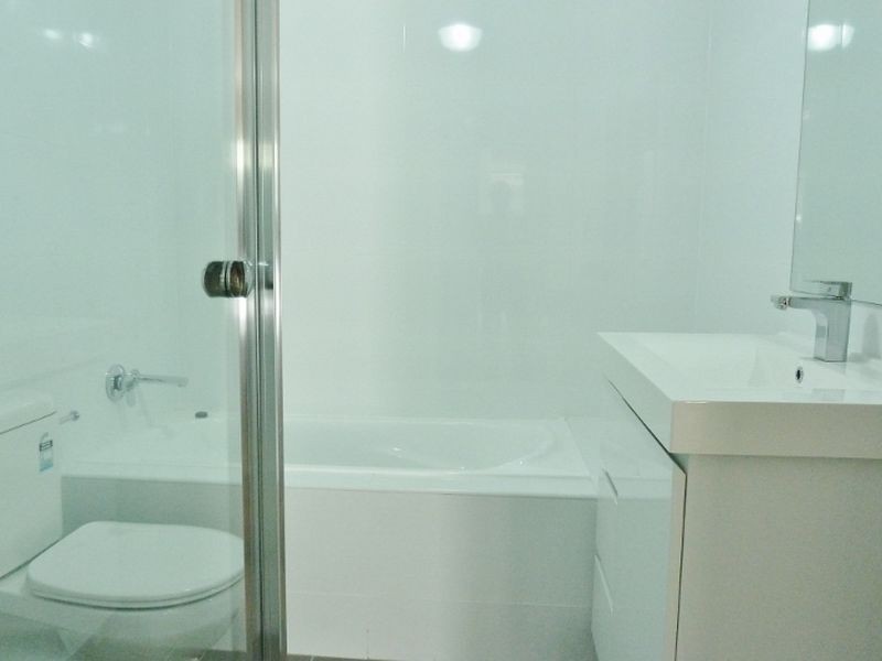 2/2-4 Porter St, Meadowbank NSW 2114