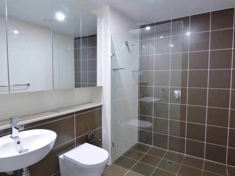 2304/87 Shoreline Drive, Rhodes NSW 2138