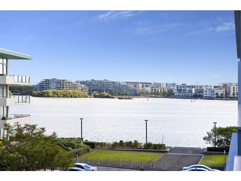 202/8 Jean Wailes Ave, Rhodes NSW 2138